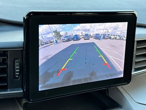 Used 2023 Ford Explorer XLT w/ Equipment Group 202A image 21