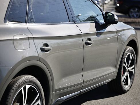 Used 2025 Audi Q5 2.0T Premium Plus w/ Premium Plus Package image 7