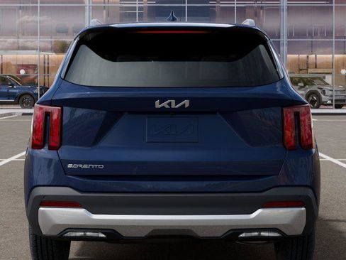 New 2026 Kia Sorento S w/ S Panoramic Sunroof Package FWD image 13