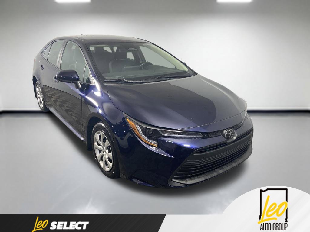 Used 2025 Toyota Corolla LE FWD image 8