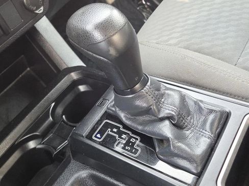 Used 2021 Toyota Tacoma SR AWD/4WD image 27
