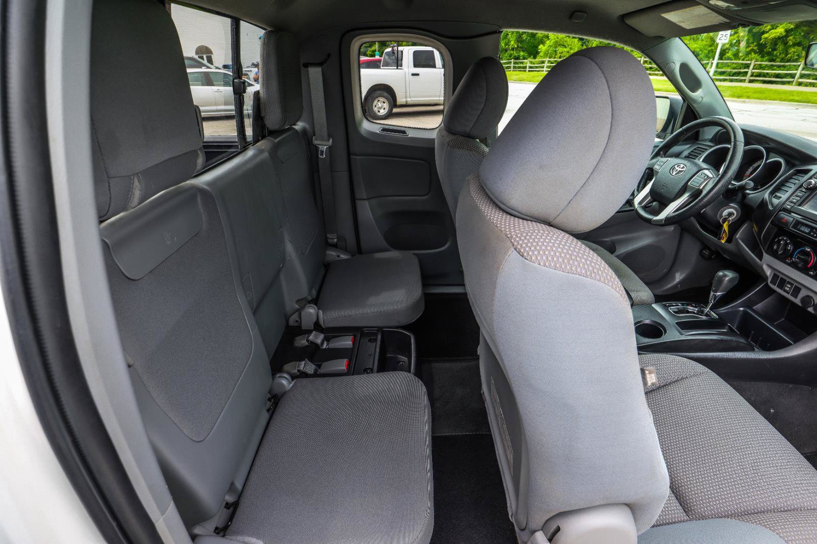 Used 2013 Toyota Tacoma 2WD Access Cab w/ Convenience Pkg image 27