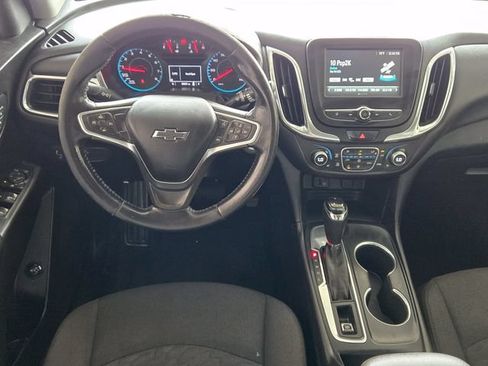 Used 2018 Chevrolet Equinox LT FWD image 29