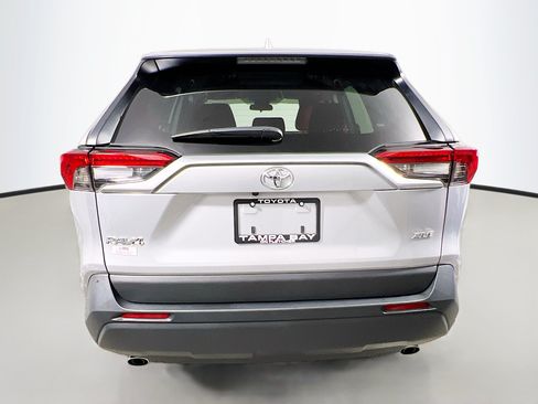 Used 2025 Toyota RAV4 XLE FWD image 6