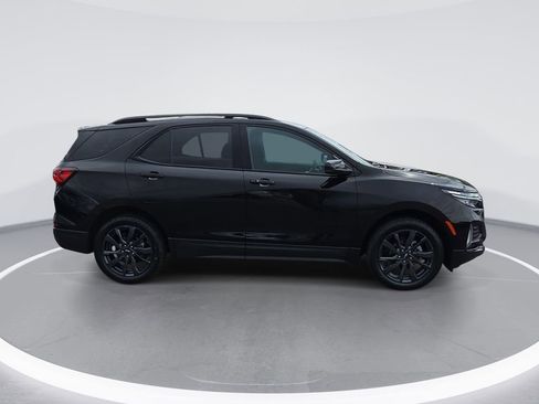 Certified 2023 Chevrolet Equinox RS AWD/4WD image 2