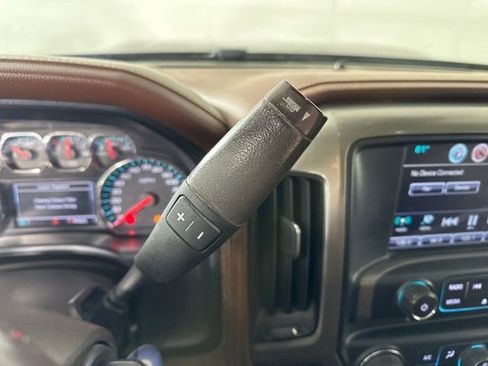 Used 2018 Chevrolet Silverado 2500 High Country w/ Duramax Plus Package image 20