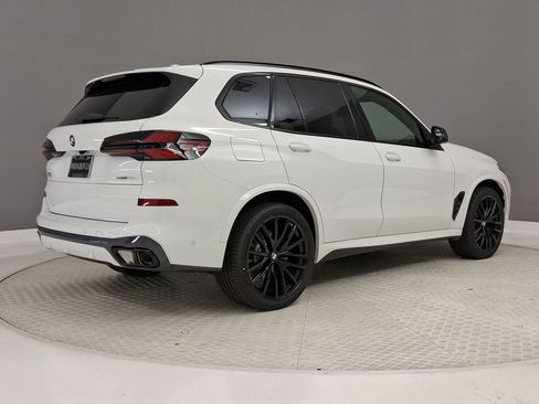 New 2026 BMW X5 sDrive40i w/ M Sport Package RWD image 7