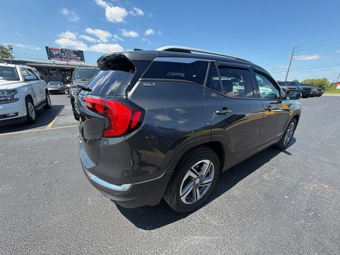 Used 2018 GMC Terrain SLT w/ Infotainment Package II FWD image 3