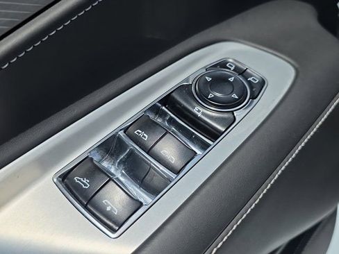 Used 2023 Chevrolet Corvette Z06 RWD image 18