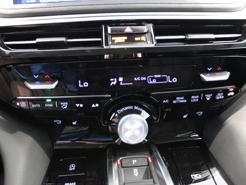 New 2026 Acura MDX SH-AWD image 7