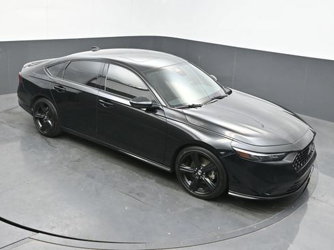 Used 2023 Honda Accord Sport image 30
