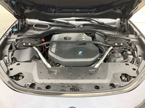 Certified 2023 BMW 740i image 37