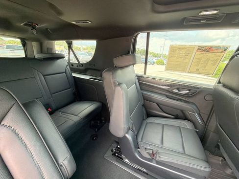 Certified 2021 GMC Yukon XL Denali w/ Denali Premium Package AWD/4WD image 16