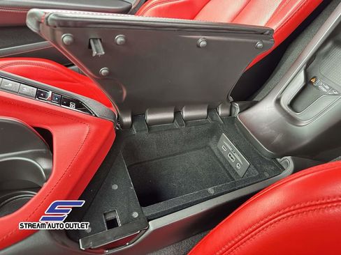 Used 2021 Chevrolet Corvette Stingray Preferred Cpe w/ 2LT image 31