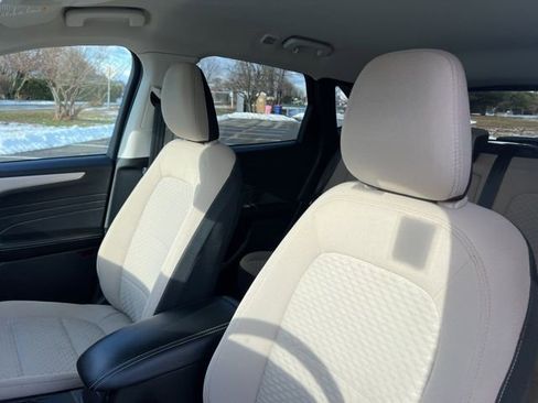 Used 2022 Ford Escape SE w/ Convenience Package image 17