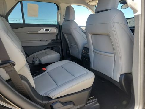 New 2026 Ford Explorer Active w/ Active Comfort Package AWD/4WD image 18