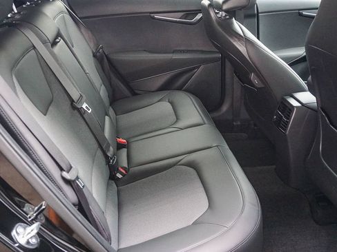 Certified 2024 Kia Niro EX FWD image 14