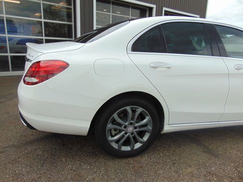 Used 2016 Mercedes-Benz C 300 4MATIC Sedan image 14