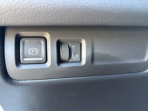 Certified 2024 Cadillac XT4 Premium Luxury image 20