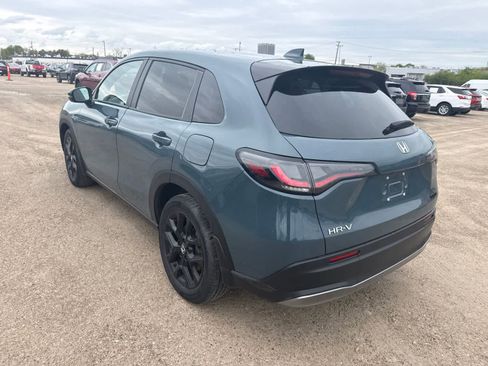 Used 2023 Honda HR-V Sport image 2
