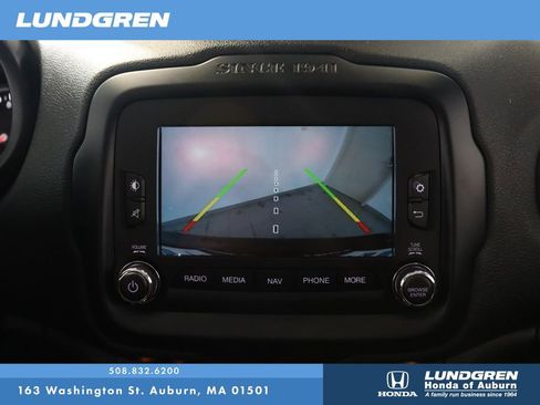 Used 2016 Jeep Renegade Limited image 20