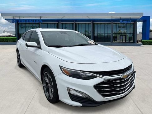 Used 2024 Chevrolet Malibu LT FWD image 1