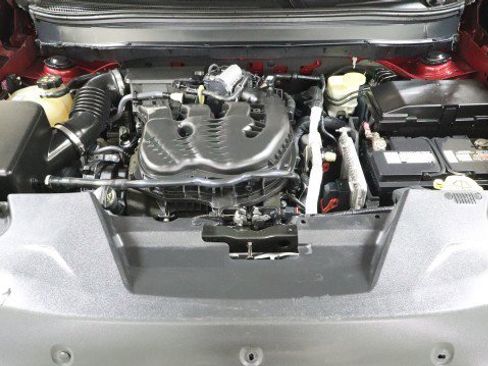 Used 2014 Jeep Cherokee Latitude w/ Comfort/Convenience Group image 19