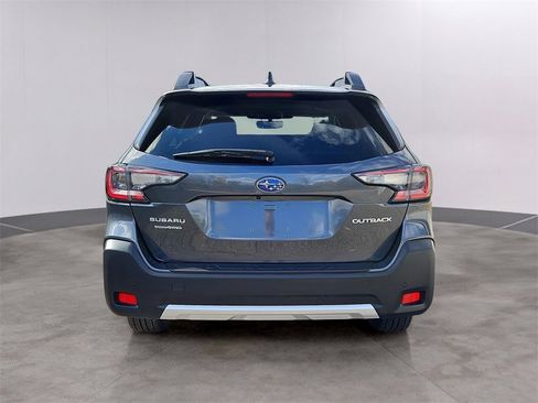 Used 2023 Subaru Outback Limited image 5