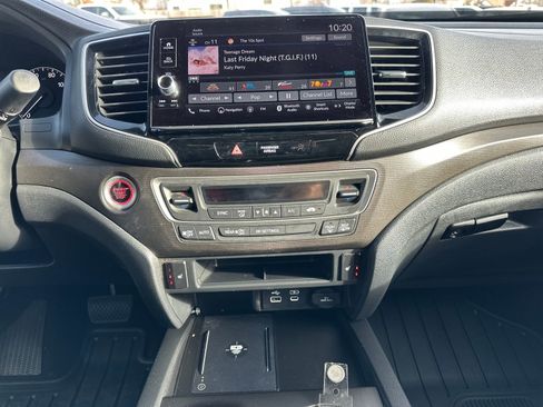 Used 2025 Honda Ridgeline TrailSport image 25