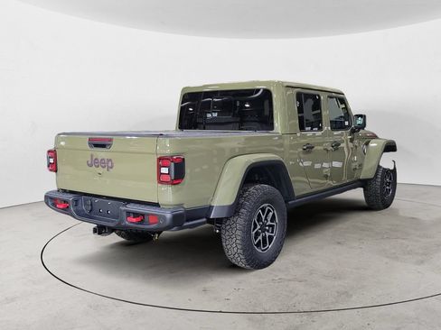 Used 2025 Jeep Gladiator Rubicon AWD/4WD image 5