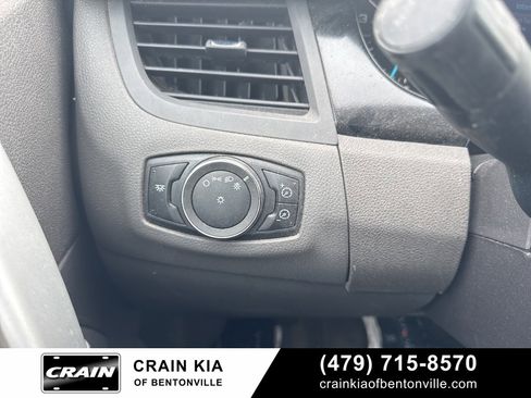 Used 2012 Ford Edge SE image 22