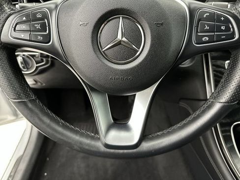 Used 2019 Mercedes-Benz GLC 300 4MATIC image 14