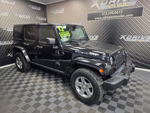 Used 2012 Jeep Wrangler Unlimited Rubicon w/ Dual Top Group image 8