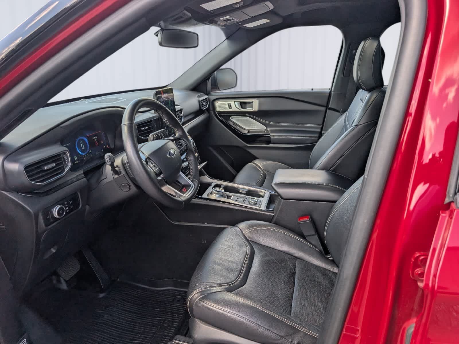 Used 2023 Ford Explorer ST w/ Equipment Group 401A AWD/4WD image 17