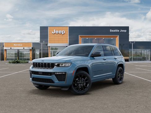 New 2026 Jeep Grand Cherokee Limited AWD/4WD image 1