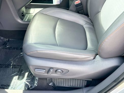 Used 2021 Toyota Sienna XSE FWD image 19