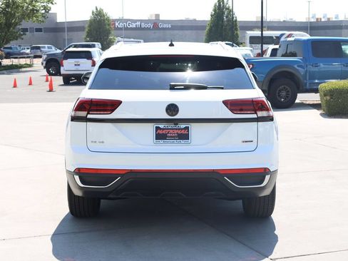 Used 2020 Volkswagen Atlas Cross Sport SE w/ Panoramic Sunroof Package AWD/4WD image 5