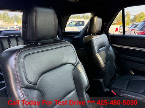 Used 2018 Ford Explorer Sport AWD/4WD image 15