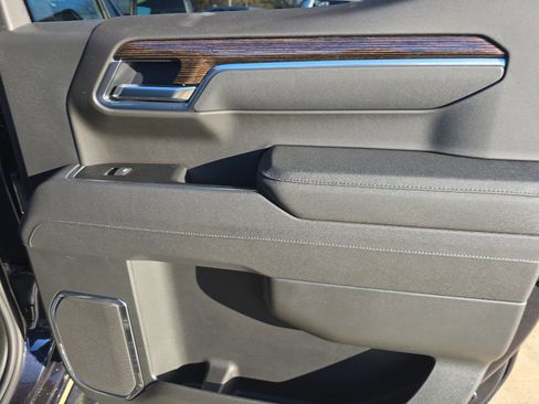 New 2026 GMC Sierra 1500 Elevation image 17