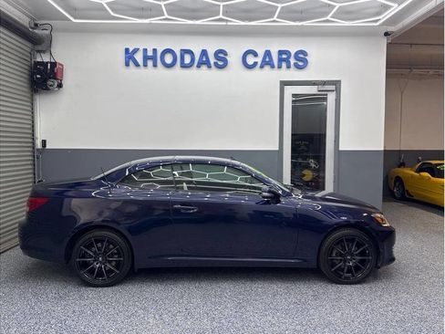 Used 2011 Lexus IS 250C RWD image 5