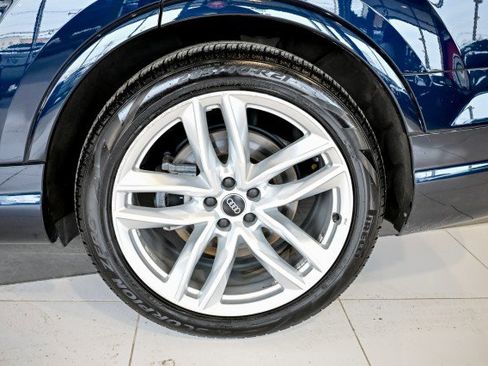 Used 2017 Audi Q7 3.0T Prestige image 51