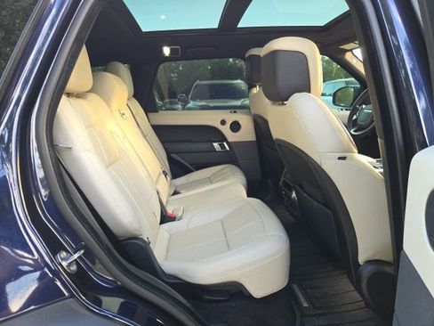 Used 2019 Land Rover Range Rover Sport HSE image 10