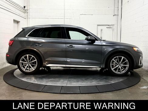 Used 2021 Audi Q5 e Premium Plus w/ Premium Plus Package AWD/4WD image 9
