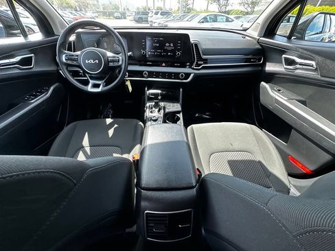 Used 2023 Kia Sportage LX FWD image 16