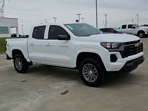 New 2026 Chevrolet Colorado LT AWD/4WD image 2
