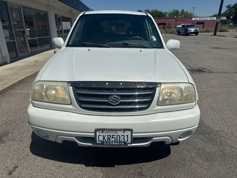 Used 2002 Suzuki XL7 4WD image 2