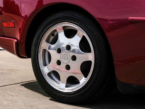 Used 1989 Porsche 944 Turbo RWD image 43
