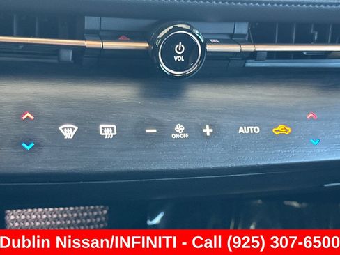 Used 2023 Nissan Ariya FWD image 28