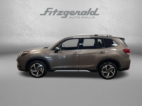 Used 2024 Subaru Forester Touring w/ POP Package 3 AWD/4WD image 2