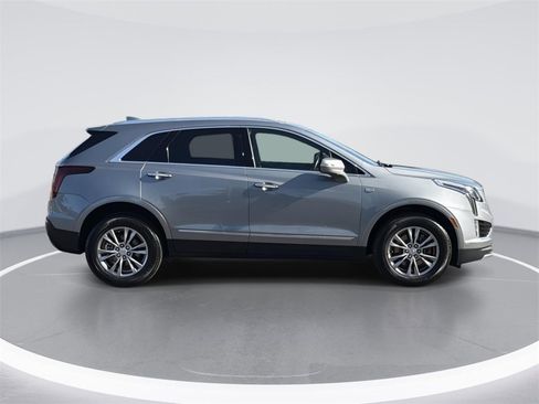 Certified 2023 Cadillac XT5 Premium Luxury image 3